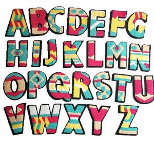 Personnalisable 26pcs Anglais Lettre Chenille Brodé Patches Sticker <span class=keywords><strong>Getzner</strong></span> Applique pour DIY Vêtements Décoration - Product Image 2