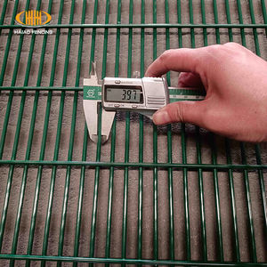 Clôture haute sécurité anti-escalade à vue dégagée, facile à assembler, en acier au carbone, hauteur 6 pieds, étanche et anti-rongeurs pour prison - Product Image 1