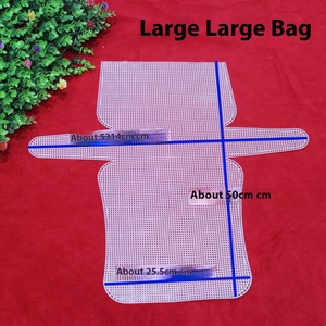 ผ้ากำมะหยี่เชนิลล์ถักทอ ทนทาน ใช้ในครัวเรือน ตาข่ายพลาสติกสีทอง ขนาด 24 ซม. ทรงสี่เหลี่ยม อุปกรณ์เย็บผ้า DIY สำหรับงานเย็บปักถักร้อย - Product Image 4