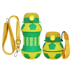 <span class=keywords><strong>Gourde</strong></span> personnalisée pliable Football Sports Drinkware Enfant Football Enfants Enfants Bouteille d'eau pliable pour l'école des enfants - Product Image 1