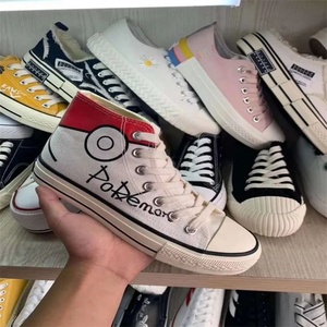 รองเท้าผ้าใบผู้หญิงมือสองแบบวัลคาไนซ์ ราคาถูก สไตล์ลำลอง คละแบบ - Product Image 3