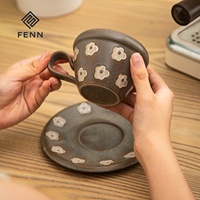 FENN Vente en gros de tasses à café en céramique personnalisées peintes à la main de 250 ml avec impression d'art rétro, ensemble de tasses à thé, tasses en porcelaine et soucoupes, cadeau