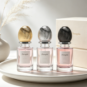 Flacons de parfum en verre élégants et simples, <span class=keywords><strong>vente</strong></span> directe usine, 30ml 50ml 100ml, avec col serti et pulvérisateur à pression, contenants vides portables - Product Image 3