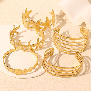 Gelang Manset Wanita Model Bohemian Musim Panas, Lapis Emas, Hiasan Bintang Laut & Kerang, Desain Geometris, Kualitas Tinggi - Product Image 3