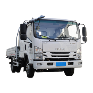 Camionnette Isuzu ELF 4x2 à cabine double et plateau plat, économique en carburant, idéale pour l'entretien municipal et les réparations utilitaires - Product Image 1