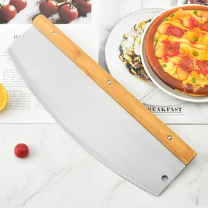 Alat pemotong Pizza Stainless Steel, pemotong Pizza goyang dengan pegangan kayu untuk alat pemotong Pizza 2024