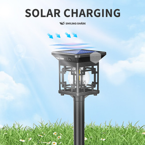 Lámpara Solar de Piso con Forma de Tiburón Sonriente, LED para Jardín Exterior, Recargable por USB - Product Image 3