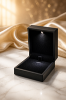 Boîtes à pendentifs LED en gros, boîtes à colliers LED en stock, boîtes à colliers LED pour la vente au détail, emballages diamantés pour boîtes à bijoux LED