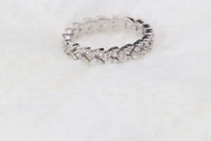 Bague de mariage légère de luxe pour dames Bijoux de mode avec breloque géométrique en zircon pour les fêtes pour tenter votre tempérament - Product Image 4