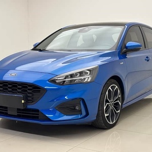 Ford <span class=keywords><strong>Focus</strong></span> 1.5T EcoBoost 180 AT ST Line Sport Hatchback 2020 Usado Premium de Exportador de Autos - Product Image 3