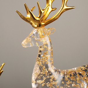 Decorazione all'ingrosso moderna per la tavola di lusso trasparente <span class=keywords><strong>alce</strong></span> in oro ornamenti personalizzati di <span class=keywords><strong>alce</strong></span> di natale in resina animale - Product Image 4