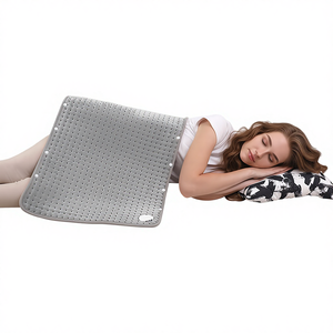 Bantal Pemanas Wanita Multi-fungsi 220V 60x30CM Super Nyaman dari Bahan Fleece untuk Meredakan Nyeri Haid - Product Image 2