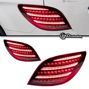 Mercedes-Benz Clase R LED Dirección de Agua montaje de luz trasera W251 modificado Maybach R300 Material ABS mejorado lente roja - Product Image 2