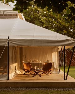 Décoration de tente moghole blanche pliante portable exclusive Nouveau modèle de drapé de tuyau détachable Style classique moderne pour les événements - Product Image 1