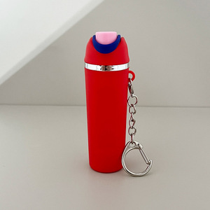 Của phụ nữ <span class=keywords><strong>mini</strong></span> Silicone cup Keychain Tumbler bán buôn Son môi lưu trữ chủ với có thể tháo rời nắp 3D ly cho túi xách quyến rũ - Product Image 4