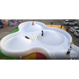 WINWAY - Nube Inflable Gigante para Exteriores con Certificación CE/CPC, Garantía de 3 Años, con Soplador, Capacidad para 25-70 Personas - Product Image 3