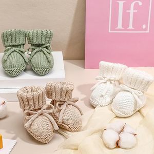 Chaussons pour bébé <span class=keywords><strong>tricot</strong></span>és au crochet et en coton biologique, tissus en laine de bambou, chaussettes de sol pour nouveau-né, laine mérinos à pois, personnalisable - Product Image 5