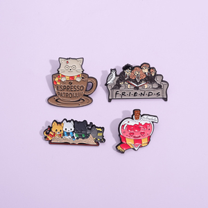 Sming Pins dessin animé chat <span class=keywords><strong>magicien</strong></span> émail broche mignon magique Potion broche Fiction Film personnalisé revers Badge sac à dos Denim bijoux - Product Image 3