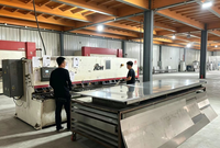 Pièces en tôle d'acier inoxydable épaissies sur mesure, résistantes à la corrosion, traitées par pliage et soudage CNC