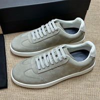 Sneakers de luxe en cuir perforé style Old Money, respirantes, pour usage quotidien, par un créateur