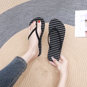Sandali Donna con Tacco Quadrato, Scarpe Estive Moda Donna, Ciabatte con Cut-out e Punta Aperta, Sandali Slip-on per Mamme, Infradito e Ciabatte Femminili - Product Image 5