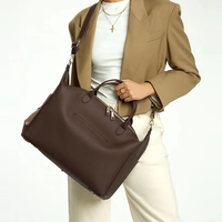 Sac à dos à langer en cuir végétalien de haute qualité pour maman, imperméable, sac de voyage et organisateur 3-en-1 pour couches de bébé