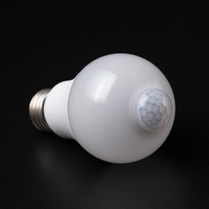 <span class=keywords><strong>Bombillas</strong></span> <span class=keywords><strong>con</strong></span> <span class=keywords><strong>Sensor</strong></span> <span class=keywords><strong>de</strong></span> Movimiento <span class=keywords><strong>de</strong></span> 6W 8W 10W E27 E26, Bombilla <span class=keywords><strong>de</strong></span> Seguridad <span class=keywords><strong>con</strong></span> Activación por Movimiento del Anochecer al Amanecer para Uso en Interiores y Exteriores - Product Image 2