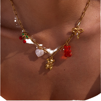 Collier acrylique en acier inoxydable plaqué or 18 carats doux avec pendentif à breloque ours cerise réglable mode femmes bijoux cadeau