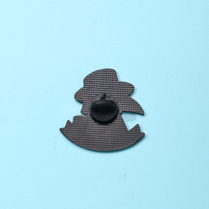 Broches en métal émaillé personnalisées sur le thème de la peste, vente en gros, badges médicaux pour vêtements, artisanat métallique, pour médecins et infirmières - Product Image 2