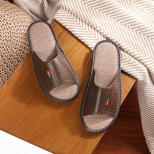 Offre spéciale Vente en gros directe d'usine pantoufles en caoutchouc souple antidérapantes à séchage rapide bon marché sandales d'été pour hommes - Product Image 4