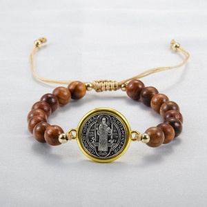 Pulsera Religiosa Católica con Rosario, Cuentas de Madera para Oración, Colgante Circular de Aleación con <span class=keywords><strong>Cruz</strong></span> de <span class=keywords><strong>San</strong></span> <span class=keywords><strong>Benito</strong></span>, Regalos Religiosos - Product Image 4