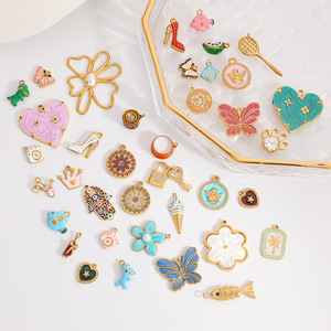 Colgantes de Acero Inoxidable con Diseños de Dibujos Animados para Creación de Joyas DIY, Accesorios Unisex con Diseño de Luna y Estrellas, Sin Piedra Principal, para Cualquier Ocasión - Product Image 1