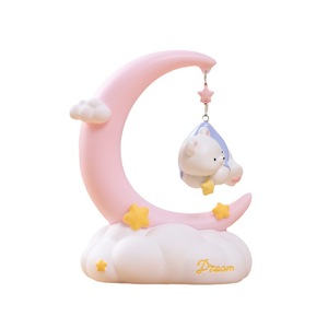 Luz nocturna de cuento de hadas con forma de luna, adorno de resina, LED, alimentado por USB, regalo creativo para decoración de dormitorio - Product Image 5
