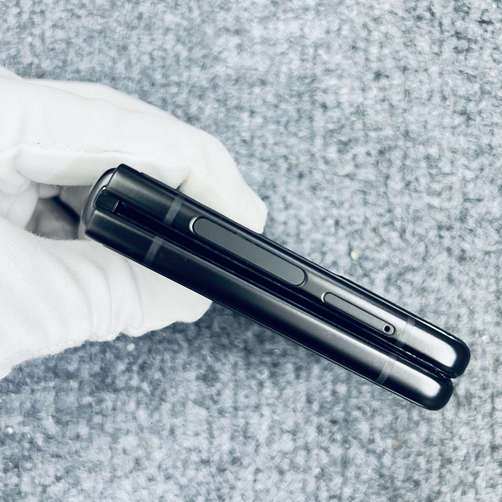 refurbished foldable samsung phone