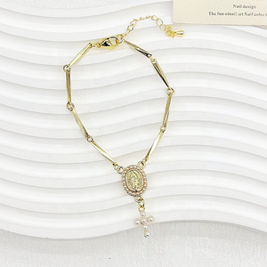 Bracelet à maillons en cuivre plaqué or CH-LAT1015 avec breloques croix micro-pavées en zircon, bijoux religieux en cuivre, vente en gros - Product Image 3