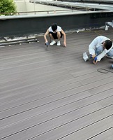 Revêtement de Sol Extérieur WPC Antidérapant Étanche à Emboîtement, Dalles de Terrasse en Bois Composite Plastique, Planche de Terrasse en Bois Composite