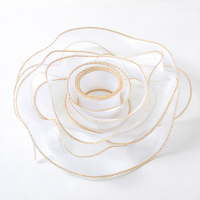 Ruban en organza floral personnalisé pour emballage cadeau de Noël avec bord doré et accessoires vestimentaires anti-plis