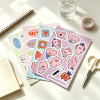 Autocollants pour ordinateur portable et téléphone, transparents, imperméables, avec des personnages de dessins animés mignons, impression personnalisée, découpe UV, autocollants holographiques