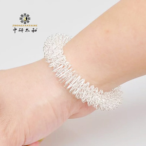 Anillo de Acupresión para el Cuidado Personal: Herramienta de <span class=keywords><strong>Acupuntura</strong></span> para Aliviar la <span class=keywords><strong>Ansiedad</strong></span> y la Artritis - Product Image 6