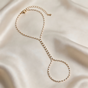 Pulsera de Cadena para Mano <span class=keywords><strong>con</strong></span> Circonita Cúbica Bañada en Oro de 14K, Anillo de Dedo Ajustable <span class=keywords><strong>con</strong></span> Cierre de Langosta, Joyería para Mujer - Product Image 1