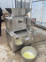 Automatische hoogproductieve industriële fruitpers van roestvrij staal met motor en aandrijving voor citrusvruchten en ananas