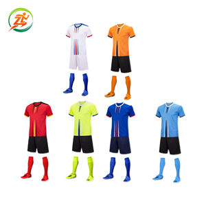 透气轻质涤纶足球队服短袖印花衬衫，可定制球队名称 - Product Image 6