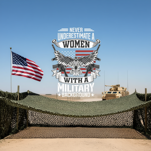 Camiseta Never Underestimate A Woman With Military Background, negra, 100% algodón para hombre - Product Image 3