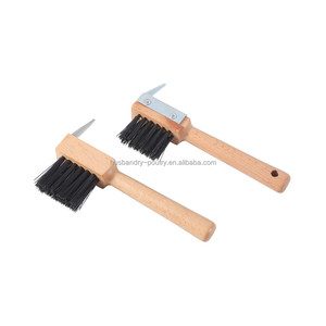 Púa de pezuña de caballo con mango de madera para cepillo de aseo ecuestre de caballo - Product Image 4