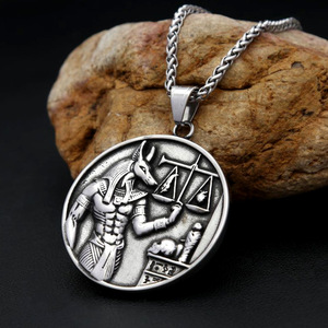 Collier Anubis Yunnique pour Homme en Acier Inoxydable, Pendentif Rond Égyptien, Bijou Cadeau, Colliers Pendentifs Tendance - Product Image 3