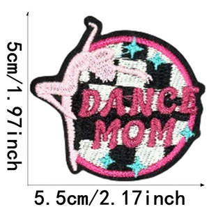 Écussons brodés personnalisés pour équipes de football – Écussons durables thermocollants pour uniformes de clubs de football - Product Image 3