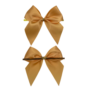 <span class=keywords><strong>Ruban</strong></span> en satin polyester doré à nœud <span class=keywords><strong>avec</strong></span> attache torsadée, idéal pour emballages cadeaux de Noël et d'anniversaire – Meilleures ventes - Product Image 4