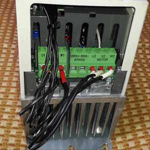 תעשיית Vfd Acs880-01-293a-<span class=keywords><strong>3</strong></span> מכונת סטטי 3kva ממיר תדר 30kvt 380v ip20 מתח 50 60hz 1000kva - Product Image 6