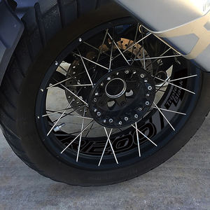 Delantero de la motocicleta de la rueda trasera reflectante etiqueta engomada etiqueta para <span class=keywords><strong>BMW</strong></span> R1200GS aventura 2006-2021 <span class=keywords><strong>Triple</strong></span> negro edición - Product Image 2