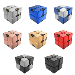 Oem Infinity <span class=keywords><strong>Cube</strong></span> đồ chơi mini vật liệu kim loại sáng tạo fidgeting trò chơi cho trẻ em & người lớn mới lạ & lo lắng cứu trợ gag đồ chơi - Product Image 1